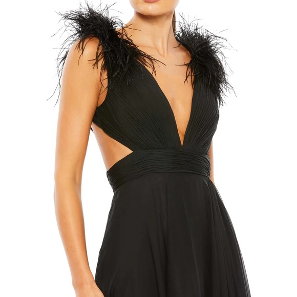 Mac Duggal Plunge Osterich Feather A Line Gown - Picture 5 of 6